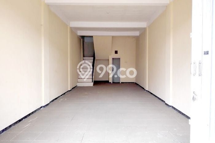 Ruko Dijual di Sananwetan Blitar dengan Luas Bangunan 102m2 Ruko Dijual di Sananwetan Blitar dengan Luas Bangunan 102m2