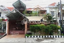 Rumah Mewah LB 450m2 Siap Huni Desain Elegan di Nginden, Surabaya Rumah Mewah LB 450m2 Siap Huni Desain Elegan di Nginden, Surabaya