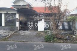 Sewa Rumah Harga Terjangkau di Diponegoro Surabaya Punya 4 KT Sewa Rumah Harga Terjangkau di Diponegoro Surabaya Punya 4 KT