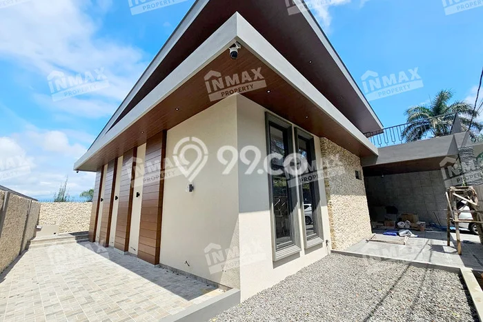 HUNIAN PREMIUM! Rumah di , 1 KM, Area Berkembang, Luas 376m2m² Bangunan 120m2m² HUNIAN PREMIUM! Rumah di , 1 KM, Area Berkembang, Luas 376m2m² Bangunan 120m2m²