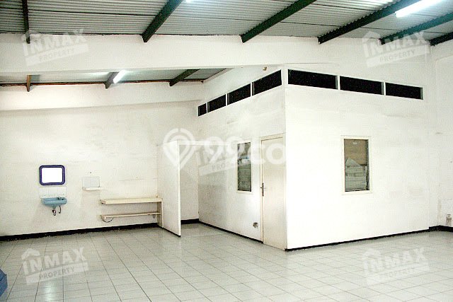 Unit Ruko Disewa Lokasi Blimbing, Malang Spesifikasi Luas Bangunan 867m2 Unit Ruko Disewa Lokasi Blimbing, Malang Spesifikasi Luas Bangunan 867m2
