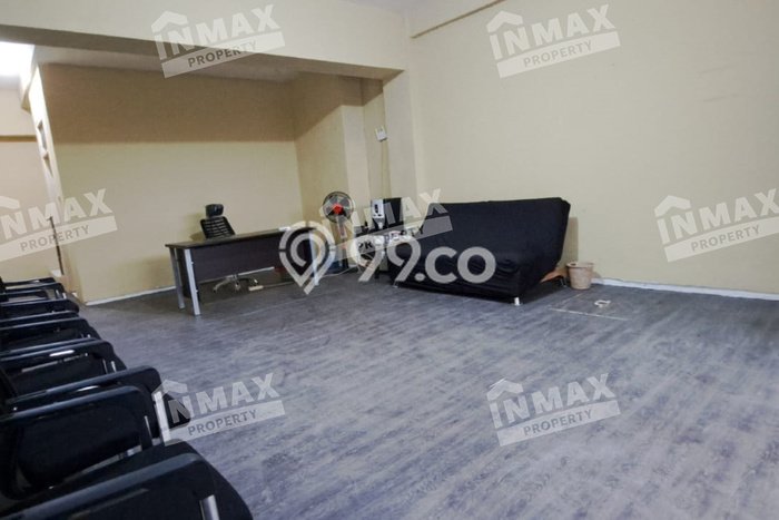 Ruko Dijual di Surabaya LT 60m2 & LB 180m2 Lokasi Terbaik! Ruko Dijual di Surabaya LT 60m2 & LB 180m2 Lokasi Terbaik!