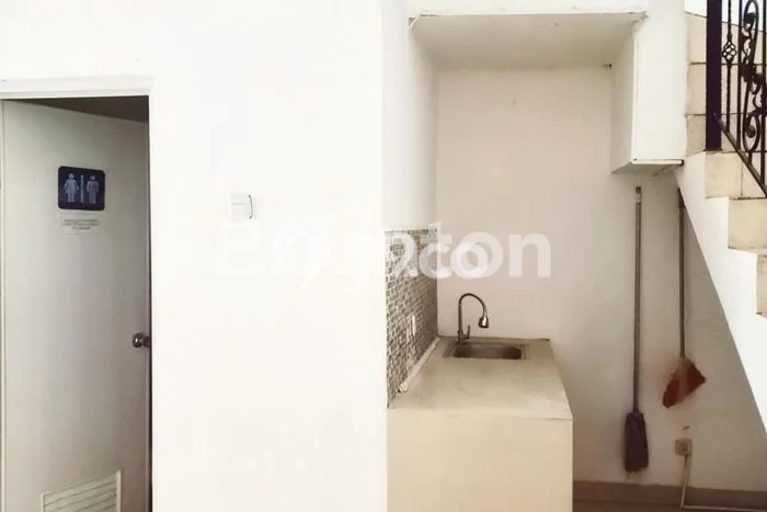 Untuk Dijual! Ruko di Pejaten Jakarta Selatan LT 127m2 / LB 350m2 Kawasan Strategis Untuk Dijual! Ruko di Pejaten Jakarta Selatan LT 127m2 / LB 350m2 Kawasan Strategis