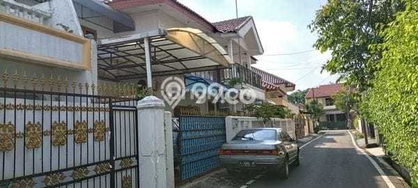 Siap Huni Hunian Elit 10 Kamar di Cipayung Dekat ke Mana Pun Siap Huni Hunian Elit 10 Kamar di Cipayung Dekat ke Mana Pun