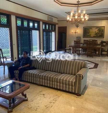 Ready to Use! Premium House LT 1245m2 Desain Elegan di patra kuningan Ready to Use! Premium House LT 1245m2 Desain Elegan di patra kuningan