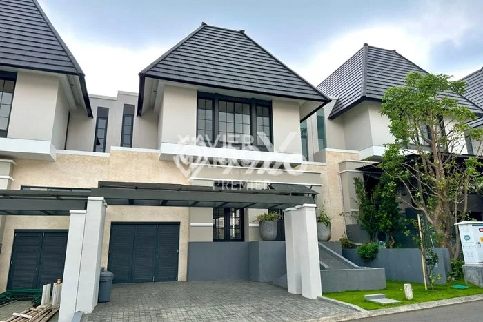 Rumah Disewakan Malang LT 210m2 LB 255m2 Area Tidar Rumah Disewakan Malang LT 210m2 LB 255m2 Area Tidar