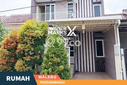 Hunian Cantik Modern Lb 175m2 di Blimbing, Malang Hunian Cantik Modern Lb 175m2 di Blimbing, Malang