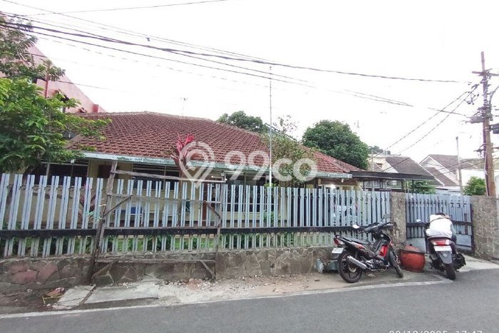 Dijual Rumah Kost di Dinoyo, Malang, 9 KT, 7 KM, Bangunan 500m2 Dijual Rumah Kost di Dinoyo, Malang, 9 KT, 7 KM, Bangunan 500m2