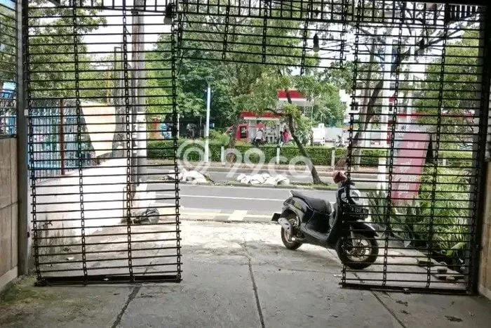 Jarang Ada! Rumah Sewa 4 Kamar Nyaman Siap Huni Meruya Jarang Ada! Rumah Sewa 4 Kamar Nyaman Siap Huni Meruya