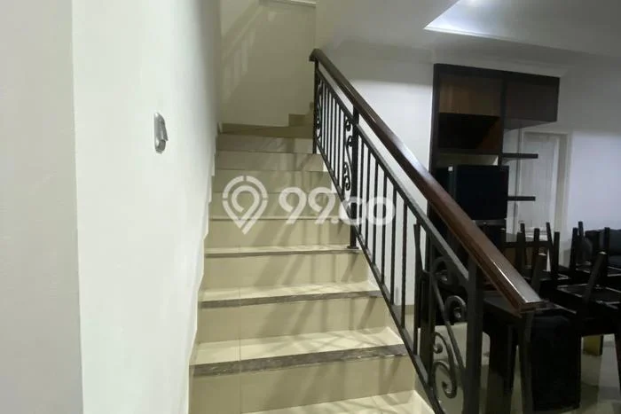 Sewa cepat rumah minimalis lokasi strategis 3 Kamar di Kebon Jeruk, Jakarta Barat Sewa cepat rumah minimalis lokasi strategis 3 Kamar di Kebon Jeruk, Jakarta Barat