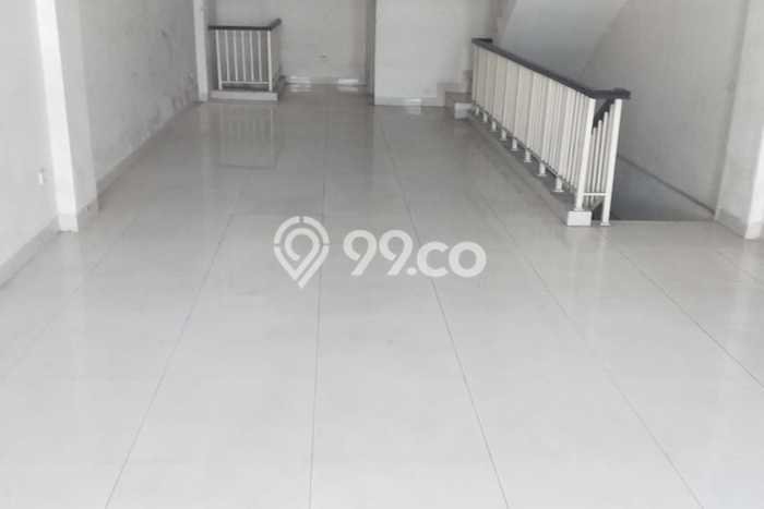Disewakan Ruko komersial di Cipondoh luas bangunan 237m2 Disewakan Ruko komersial di Cipondoh luas bangunan 237m2