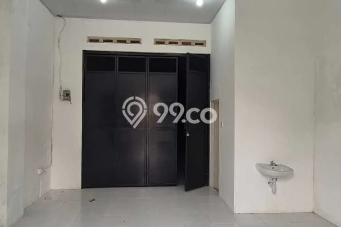 Unit Komersial Disewakan di Jakarta Barat Area Strategis Harga Kompetitif Unit Komersial Disewakan di Jakarta Barat Area Strategis Harga Kompetitif