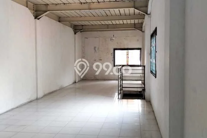 Area Ramai! Gudang Dijual di Gambir untuk Bisnis Luas Bangunan 770m2 Area Ramai! Gudang Dijual di Gambir untuk Bisnis Luas Bangunan 770m2
