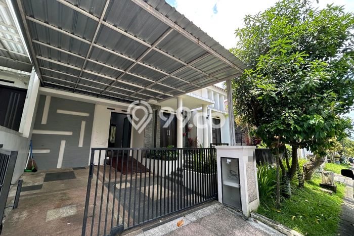Rumah Luxury Modern Siap Huni di Villa Puncak Tidar Malang Rumah Luxury Modern Siap Huni di Villa Puncak Tidar Malang
