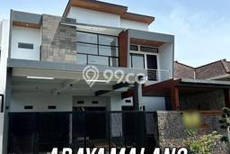 Rumah Luxury Modern Tanpa Renovasi di Araya Malang Rumah Luxury Modern Tanpa Renovasi di Araya Malang
