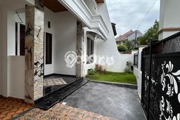 HARGA SPESIAL! Rumah Premium di , Malang, LT 144m2m² LB 180m2m² BISA KPR! HARGA SPESIAL! Rumah Premium di , Malang, LT 144m2m² LB 180m2m² BISA KPR!