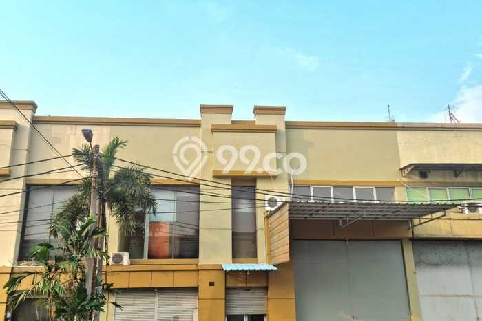 AREA BISNIS! Gudang Kawasan Daan Mogot, Luas 350m², Jalan Utama AREA BISNIS! Gudang Kawasan Daan Mogot, Luas 350m², Jalan Utama