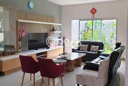 Ready to Use! Luxury House LT 219m2 Desain Elegan di Setiabudi Ready to Use! Luxury House LT 219m2 Desain Elegan di Setiabudi