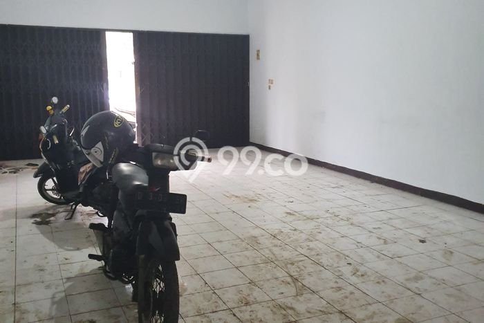 Ruko Dijual di Bandung LT 125m2 & LB 100m2 Lokasi Terbaik! Ruko Dijual di Bandung LT 125m2 & LB 100m2 Lokasi Terbaik!