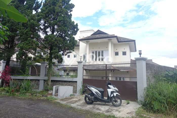 Jual Rumah Mewah Elegan Dengan View Cantik di Cipaku, Bandung Jual Rumah Mewah Elegan Dengan View Cantik di Cipaku, Bandung