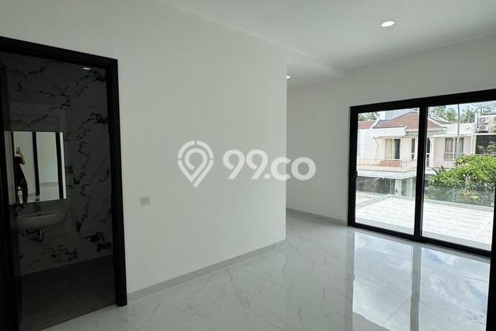 Rumah Elit Modern Tanpa Renovasi di BSD Tangerang Rumah Elit Modern Tanpa Renovasi di BSD Tangerang
