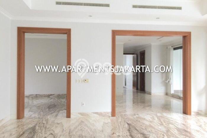 HUNIAN IMPIAN! Rumah area Senayan, 3 KM, Free Macet, Luas 800m² Bangunan 450m² HUNIAN IMPIAN! Rumah area Senayan, 3 KM, Free Macet, Luas 800m² Bangunan 450m²