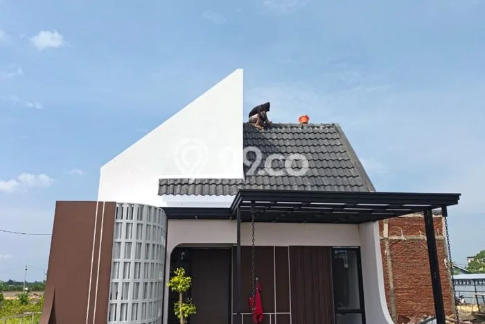 Rumah Sederhana Dijual di Adiwerna 2 Kamar dengan LT 45m2 Rumah Sederhana Dijual di Adiwerna 2 Kamar dengan LT 45m2