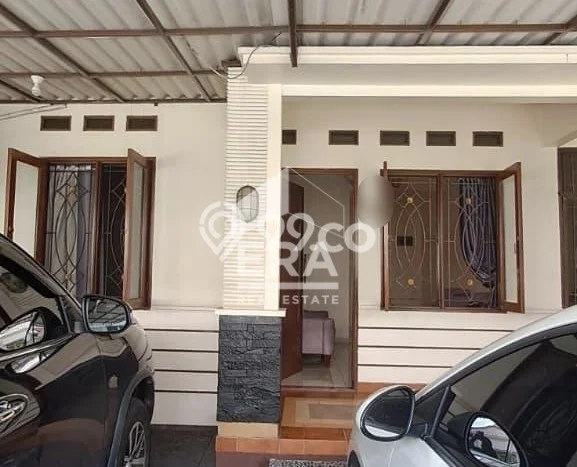 Dijual Rumah Premium dengan Fasilitas Sekitar Lengkap di Kramat Jati, Jakarta Timur Dijual Rumah Premium dengan Fasilitas Sekitar Lengkap di Kramat Jati, Jakarta Timur