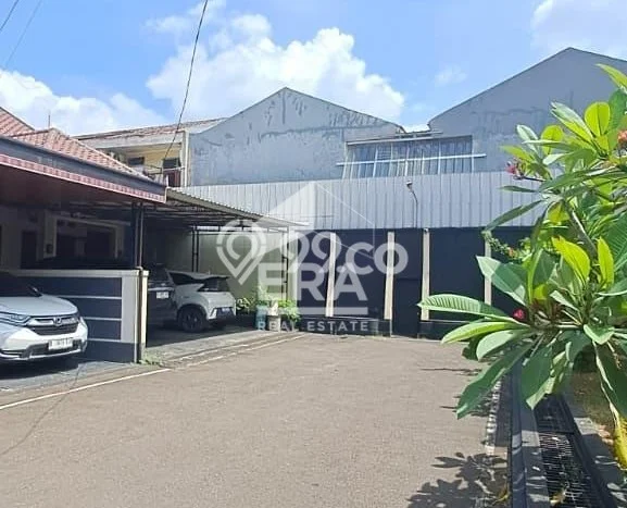 Dijual Rumah Premium dengan Fasilitas Sekitar Lengkap di Kramat Jati, Jakarta Timur Dijual Rumah Premium dengan Fasilitas Sekitar Lengkap di Kramat Jati, Jakarta Timur