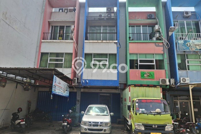 Unit Ruko Dijual di Jakarta Barat LT 69m2 & LB 202m2 Unit Ruko Dijual di Jakarta Barat LT 69m2 & LB 202m2