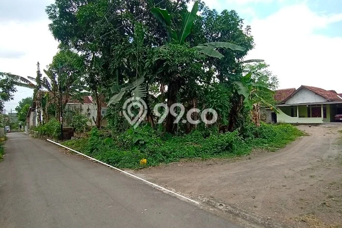 Lahan Strategis di Kalasan Dijual dengan Luas 252m2 Lahan Strategis di Kalasan Dijual dengan Luas 252m2