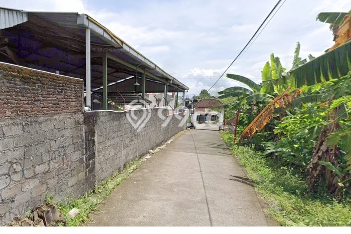 Unit Gudang Dijual di Banguntapan Bantul Luas Bangunan 612m2 Unit Gudang Dijual di Banguntapan Bantul Luas Bangunan 612m2