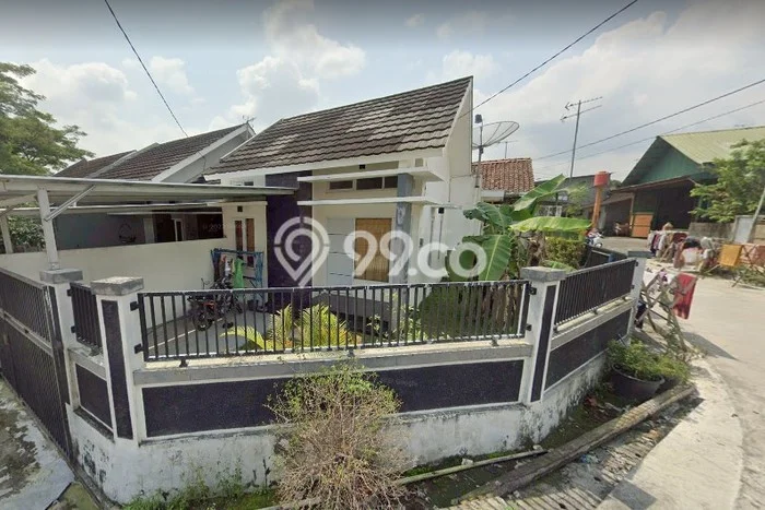 Rumah Nyaman 2 KT Luas Tanah 113m² di Muntilan, Magelang Rumah Nyaman 2 KT Luas Tanah 113m² di Muntilan, Magelang