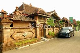 Rumah kawasan Kalasan, 2 KM, Pemandangan Indah, LT 250m² LB 250m² Rumah kawasan Kalasan, 2 KM, Pemandangan Indah, LT 250m² LB 250m²