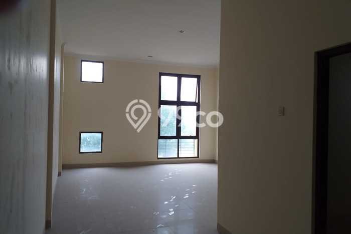 Ruko Kawasan Depok, Luas 135m2m², Lokasi Strategis Ruko Kawasan Depok, Luas 135m2m², Lokasi Strategis