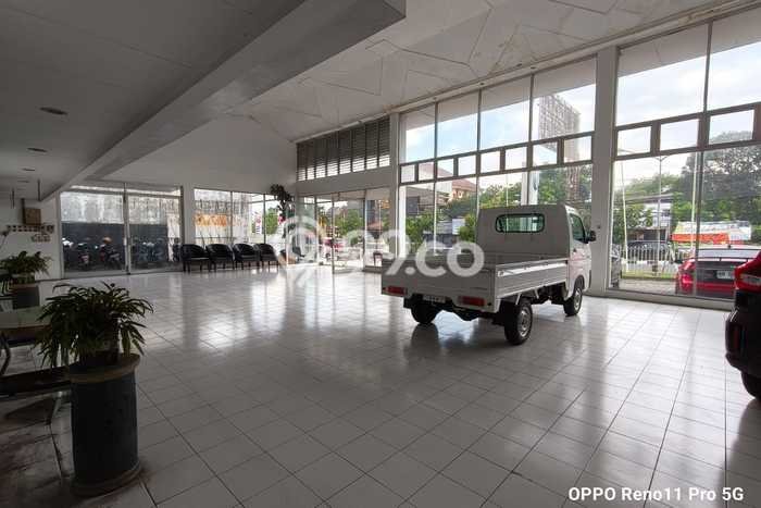 Disewakan Gedung Luas Cocok Untuk Kantor Atau Show Room, Sleman Disewakan Gedung Luas Cocok Untuk Kantor Atau Show Room, Sleman