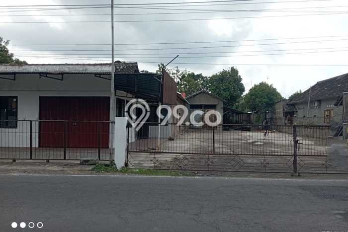 LOKASI STRATEGIS! Gudang Kawasan Bantul, Luas 500m2m², Kawasan Berkembang, Siap Bisnis LOKASI STRATEGIS! Gudang Kawasan Bantul, Luas 500m2m², Kawasan Berkembang, Siap Bisnis