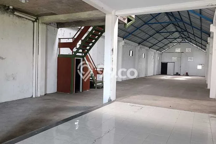 Disewakan Gudang di Prambanan Sleman LT 1200m2, LB 1000m2 Disewakan Gudang di Prambanan Sleman LT 1200m2, LB 1000m2
