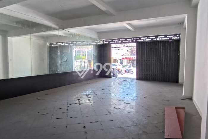 Unit Komersial Disewa Lokasi Depok, Sleman Spesifikasi Luas Bangunan 135m2 Unit Komersial Disewa Lokasi Depok, Sleman Spesifikasi Luas Bangunan 135m2