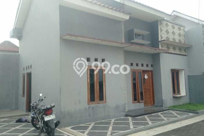 Rumah Modern LB/LT 46m2/101m2 Siap Huni Area Kartosuro, Sukoharjo Rumah Modern LB/LT 46m2/101m2 Siap Huni Area Kartosuro, Sukoharjo