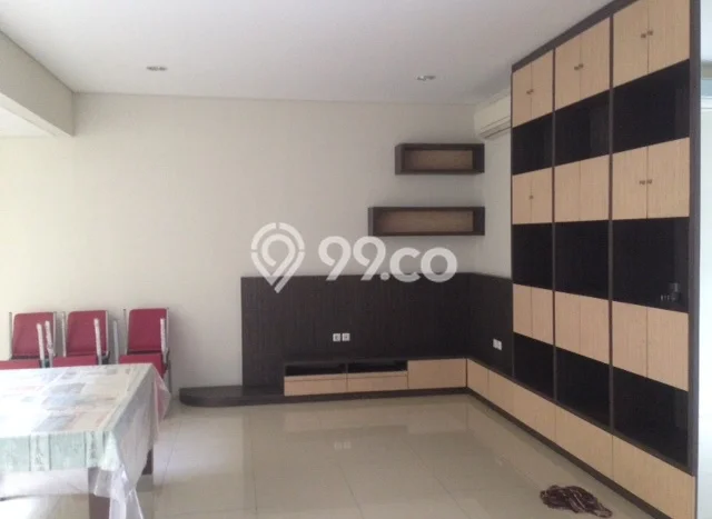 Disewakan! Rumah 4 Kamar Tidur &
3 Kamar Mandi di Joglo, Jakarta Barat Disewakan! Rumah 4 Kamar Tidur &
3 Kamar Mandi di Joglo, Jakarta Barat
