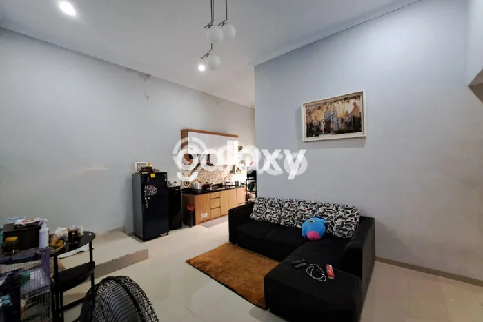 Rumah Lingkungan Asri di Taman, Sidoarjo, LT 131m2m² Bangunan 84m2m² Rumah Lingkungan Asri di Taman, Sidoarjo, LT 131m2m² Bangunan 84m2m²