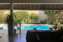 HOT DEAL! Vila di , Luas 530m2m², Lokasi Strategis HOT DEAL! Vila di , Luas 530m2m², Lokasi Strategis