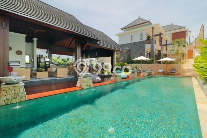 For Sale! Luxury House LT 813m2 Desain Elegan di Bukit For Sale! Luxury House LT 813m2 Desain Elegan di Bukit