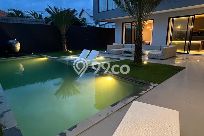 Vila Kawasan , Area 400m2m², Cocok untuk hunian Anda Vila Kawasan , Area 400m2m², Cocok untuk hunian Anda