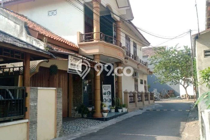 Rumah di Maguwoharjo, Yogyakarta, Luas 183m² LB 240m² - INVESTASI TERBAIK! Rumah di Maguwoharjo, Yogyakarta, Luas 183m² LB 240m² - INVESTASI TERBAIK!