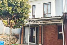 Rumah Luas Asri 3 KT Siap Huni di BSD Tangerang Rumah Luas Asri 3 KT Siap Huni di BSD Tangerang