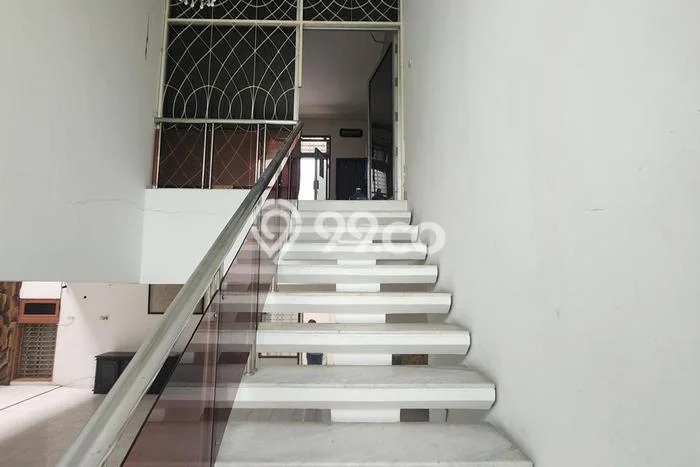 Ready to Use! Luxury House LT 339m2 Desain Elegan di Green garden Ready to Use! Luxury House LT 339m2 Desain Elegan di Green garden
