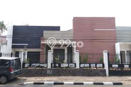 LOKASI PREMIUM! Rumah Berkembang di Kebayoran Baru, LT 526m² Bangunan 750m² LOKASI PREMIUM! Rumah Berkembang di Kebayoran Baru, LT 526m² Bangunan 750m²