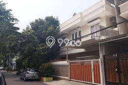 Rumah di Sumur Batu, Luas 247m², Bangunan 350m² Rumah di Sumur Batu, Luas 247m², Bangunan 350m²